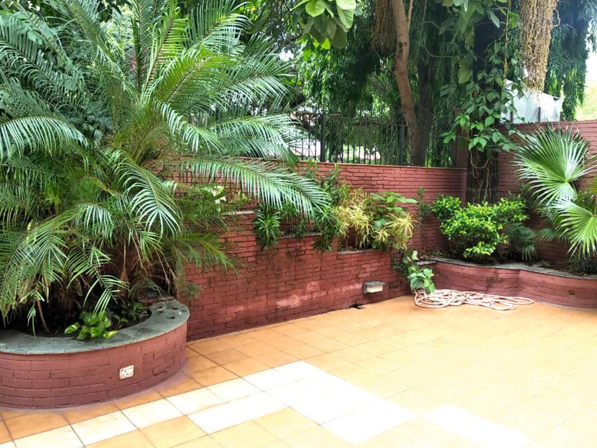 Red Brick Home By Earthaa Escapes 新德里 外观 照片